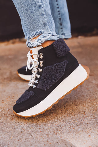 Hacey Flatform Hiker Boot-Black