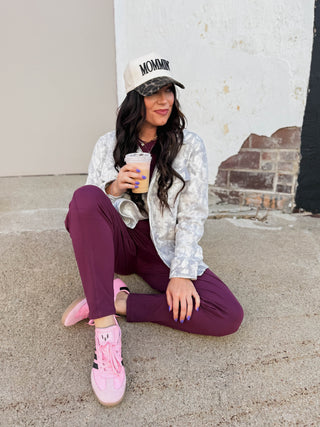 Mommin' Leopard Trucker Hat