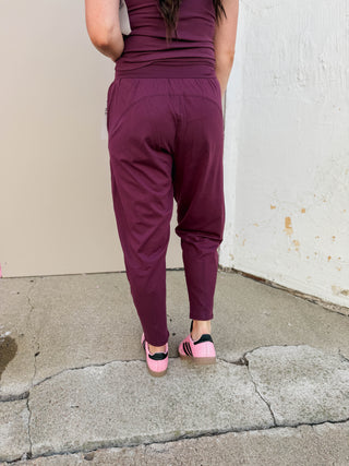 Venice Barrel Active Pants-Dark Plum