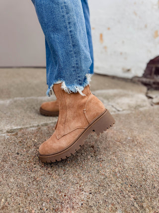 Corky's Unzip Me Boot