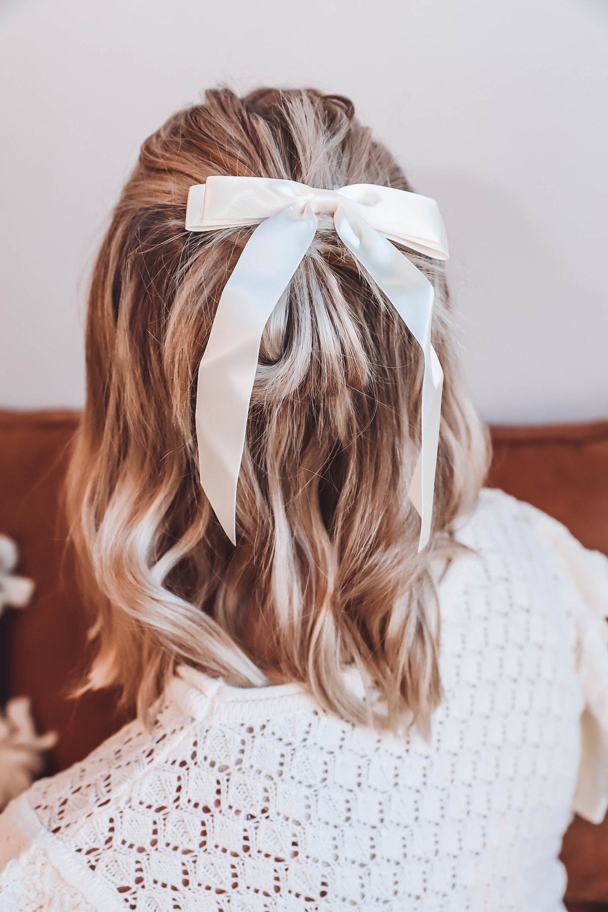 Bow Tie Hair Clip-Cream