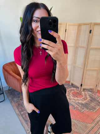 Essential Ribbed Tee-Garnet Red