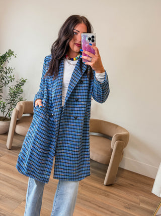 The Julia Houndstooth Jacket brings timeless style to your seasonal wardrobe. Crafted from textured knit fabric, this collared jacket features a striking houndstooth pattern in vibrant, complementary colors perfect for fall and winter. Whether layering over a dress or pairing with jeans, this jacket combines fun, colorful appeal with sophisticated tailoring for those cooler months.
house of color Spring
shop by color season
