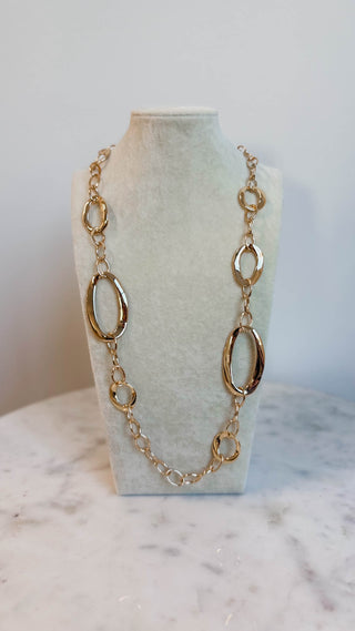 Gold Geometric Open Circle Necklace