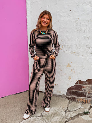 Sink into comfort with the Cozy Contrast Lounge Set, your perfect fall essential. This super cute lounge set pairs soft, relaxing pieces designed for ultimate coziness—ideal for lounging at home as the weather cools. The thoughtful contrast detailing adds visual interest while keeping that cozy, inviting vibe. Perfect for fall nights in, movie marathons, or just unwinding after a long day.
shop by color season
house of color Winter