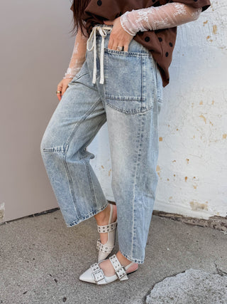 Atlas Barrel Jeans