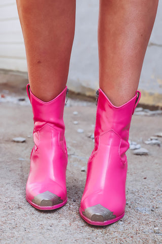 Darcy Boot-Fuchsia