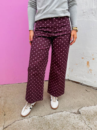 The Spotted In Style Pants bring playful charm to your seasonal wardrobe. With a trendy spotted pattern, these pants offer versatility for any occasion—dress them up with a blouse and heels for a night out, or keep it casual with a tee and sneakers for everyday wear. The fun design and comfortable fit make them a go-to choice for spring and summer. Whether you're heading to brunch, running errands, or enjoying outdoor activities, these pants deliver style and ease in one package.
house of color Summer