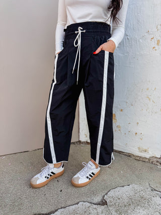 Cool Girl Barrel Pants-Black