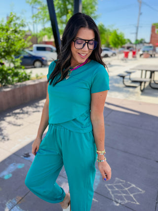 Lindy Tee