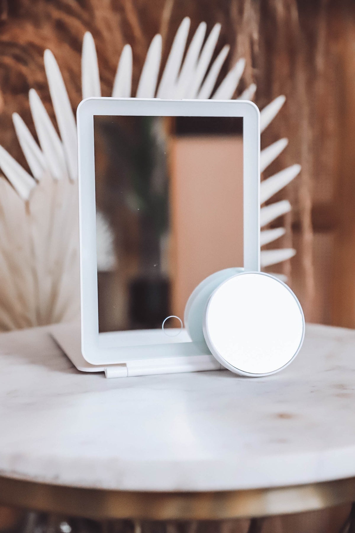 LED Magnification Makeup Mirror-White