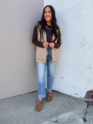 Stassia Tee-Thread & Supply