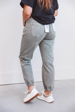 Maddox Jogger-Ash Grey