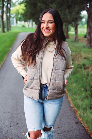 Amara Floral Vest-Taupe