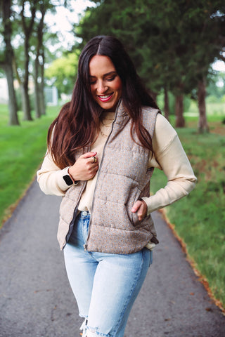 Amara Floral Vest-Taupe