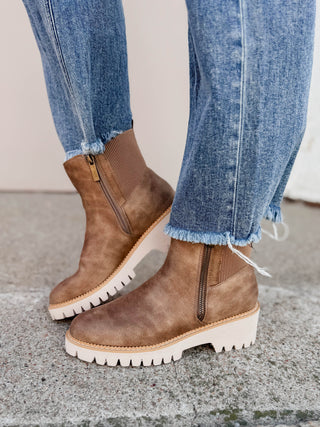 Corky's Take A Hike Boot