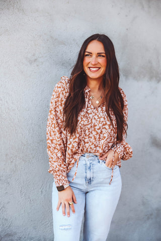 Juliet Floral Top-Mocha