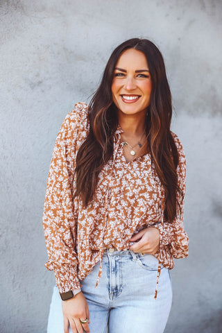 Juliet Floral Top-Mocha