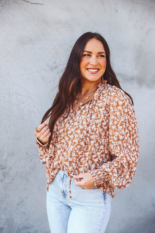 Juliet Floral Top-Mocha