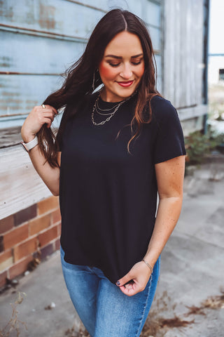 Nikkie Tee-Black-Thread & Supply