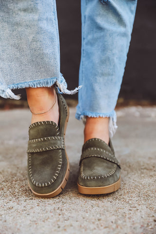 Natalee Loafer-Khaki