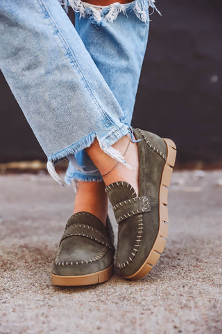 Natalee Loafer-Khaki