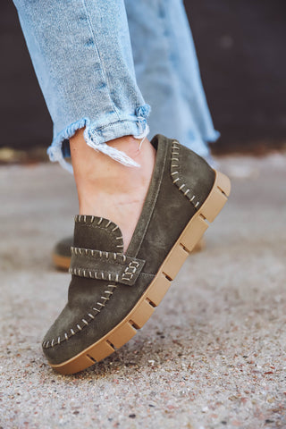 Natalee Loafer-Khaki