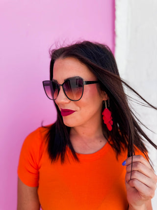 In Pursuit Sunglasses-Black/Futuredusk Poppy-Quay