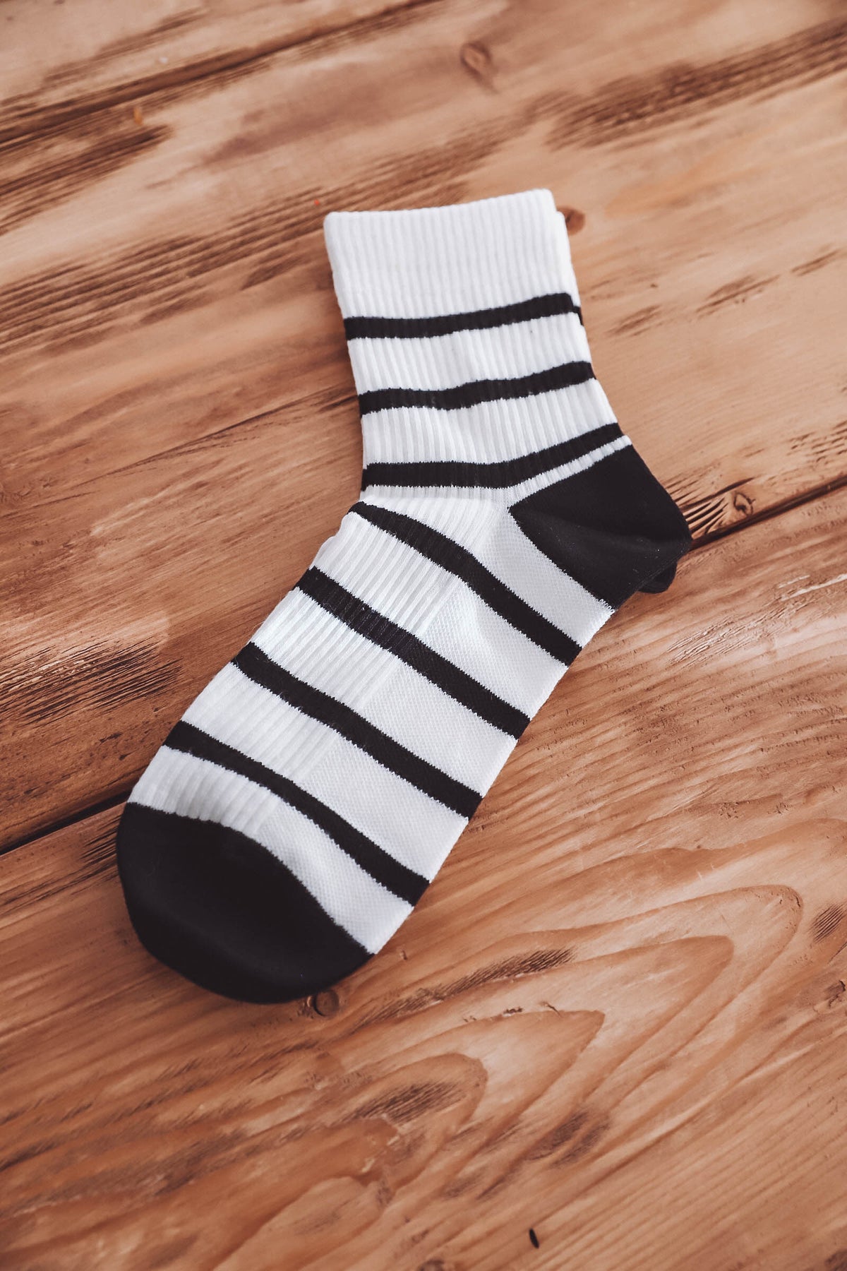 Striped Crew Socks-Black Stripe