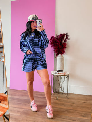 Unwind Striped Shorts-Blue/Navy