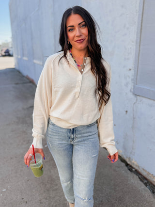 Liliana Henley Sweater-Cream