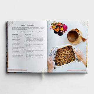 The Living Table: Recipes & Devotions-Abby Turner