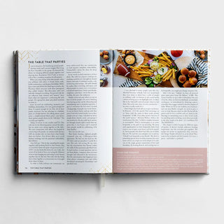 The Living Table: Recipes & Devotions-Abby Turner