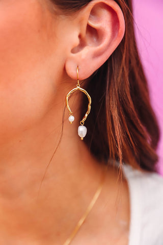 Pearl Drop Earring-Gold